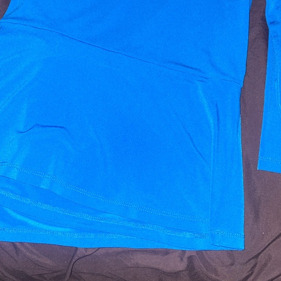 Michael Kors Women's Ring Twist Asymmetrical-Hem Top - Picture 14 of 15